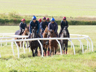 HC240925-22 - Harry Charlton Stable Visit